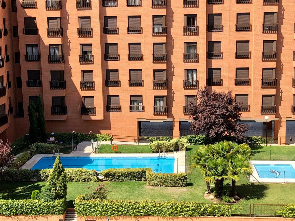 New Apartments Airport Ifema Madrid Exterior foto